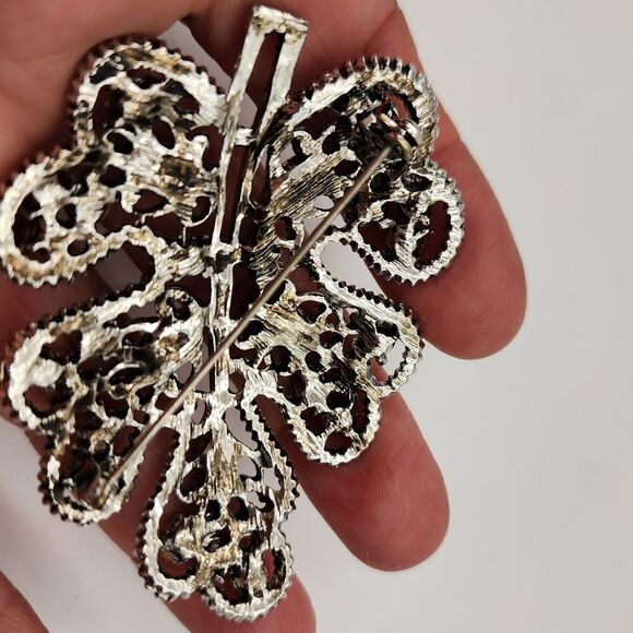 Vintage Elegant Smoky Gray Crystals Leaf Brooch Pin Textured - Picture 2 of 3